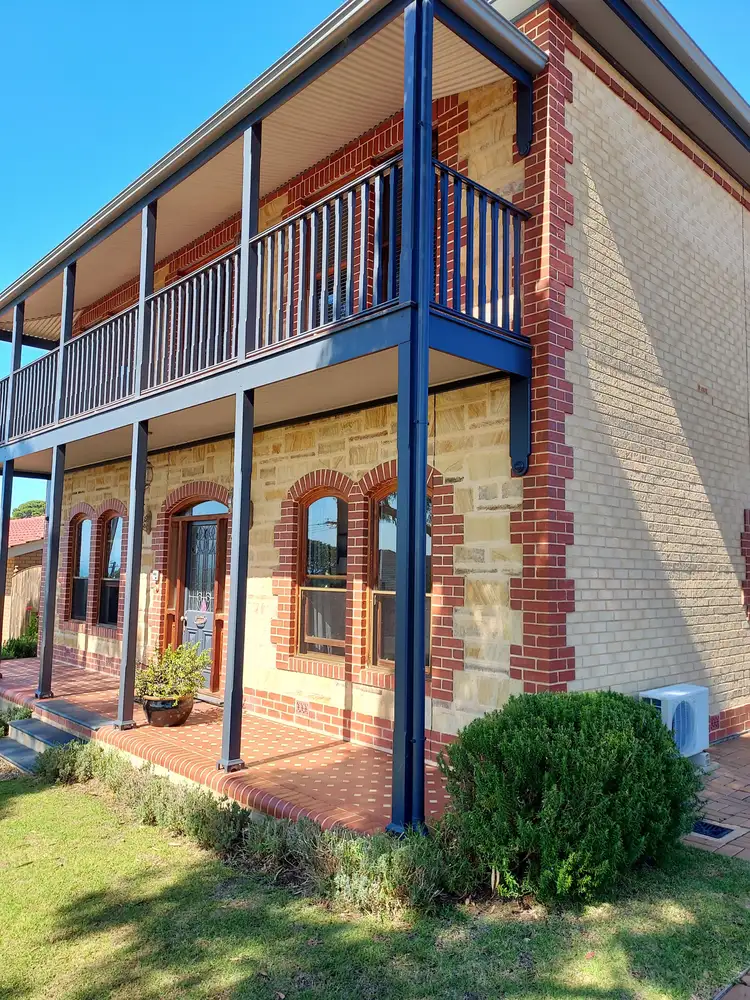 49 Renown Avenue, Victor Harbor SA 5211