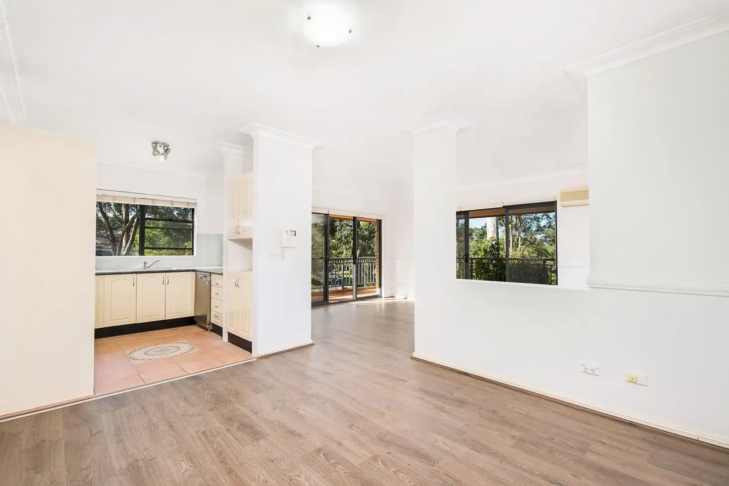 Main view of Homely unit listing, 2/2-8 Hill Street, Baulkham Hills NSW 2153