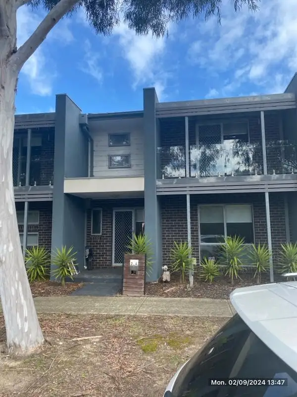 26 Greenhaven Gardens, South Morang VIC 3752