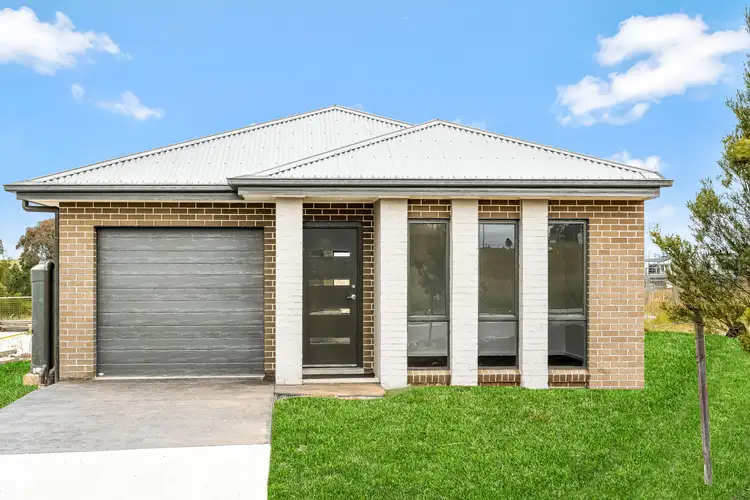 7 Palfrey Street, Box Hill NSW 2765