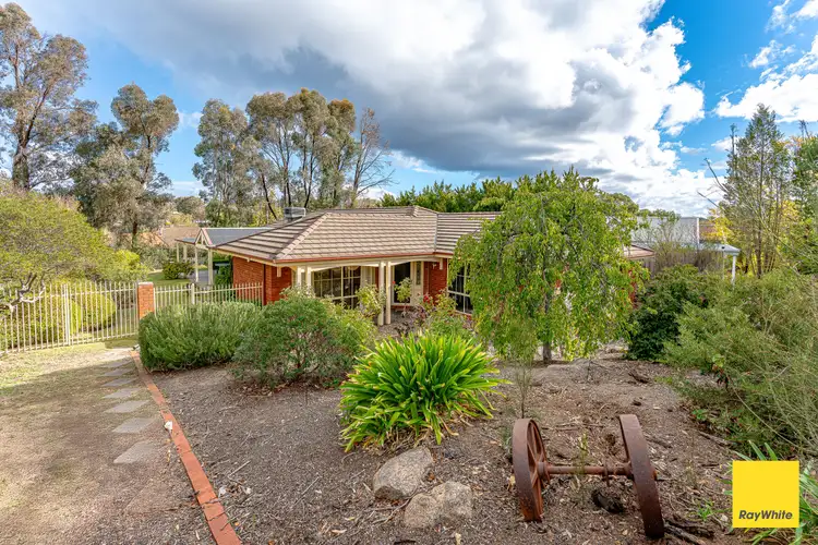 12 Sandstone Rise, Strathdale VIC 3550
