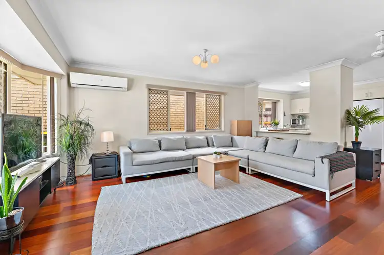 Second view of Homely house listing, 7 Macquarie Circuit, Forest Lake QLD 4078
