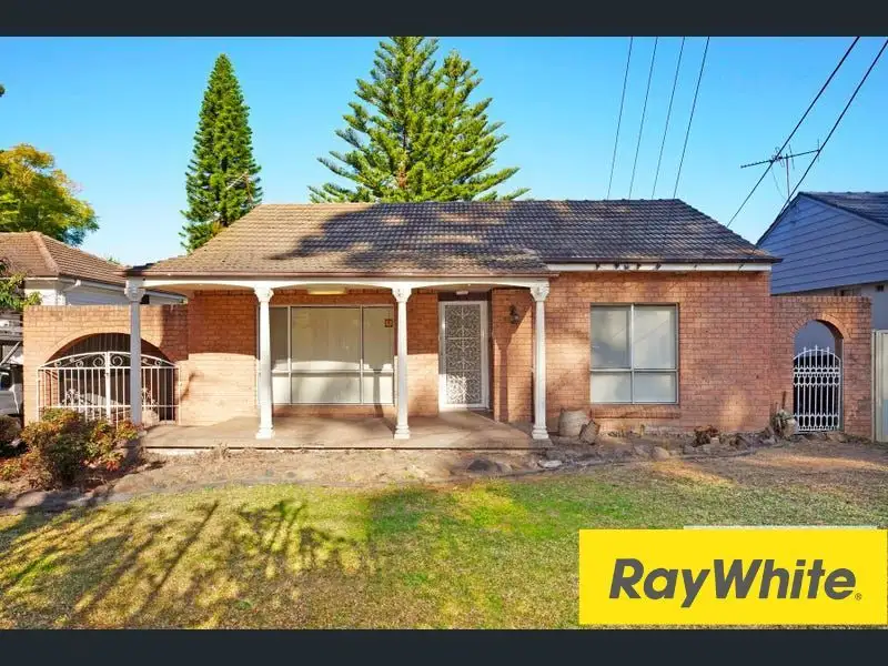 Main view of Homely house listing, 32 Gladys Crescent, Seven Hills NSW 2147