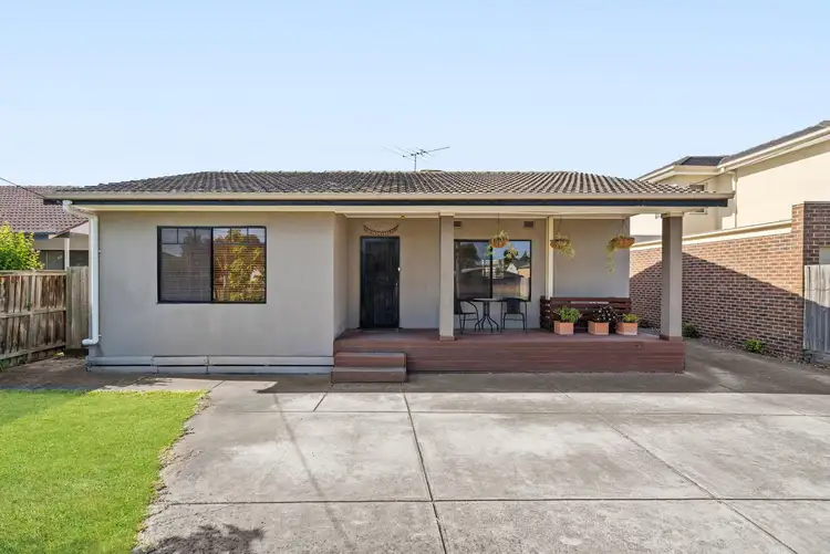 6 Vervale Avenue, Fawkner VIC 3060