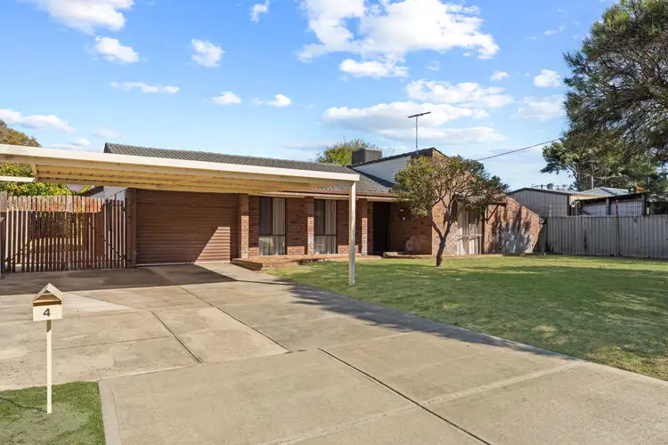 4 Kingallon Court, Rockingham WA 6168