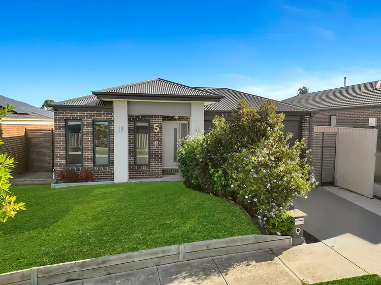 5 Cuttler Street, Pakenham VIC 3810