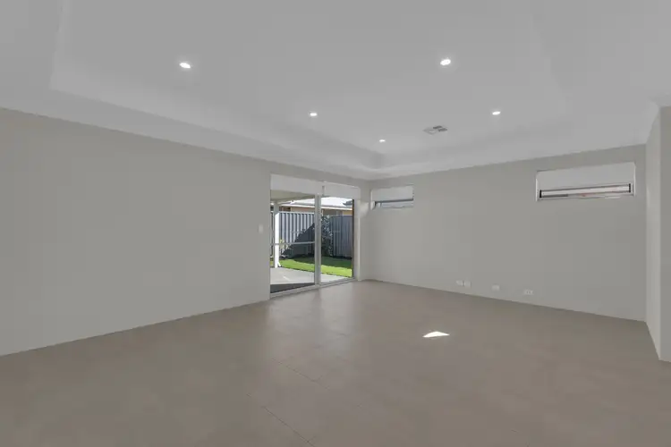 Fourth view of Homely house listing, 10 Chadstone Way, Baldivis WA 6171