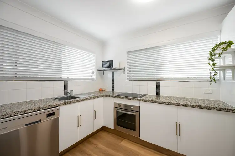 Sixth view of Homely unit listing, 2/14 Onslow Street, Ascot QLD 4007