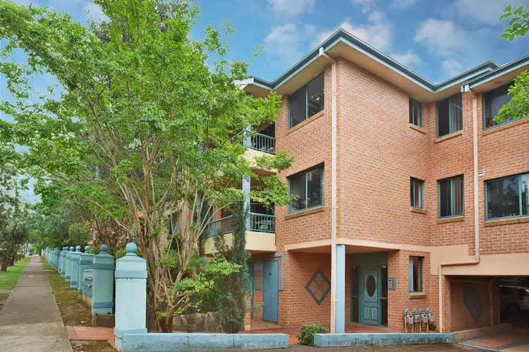 10/13 - 17 Bailey Street, Westmead NSW 2145