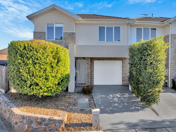 13 Taronga Way, South Morang VIC 3752