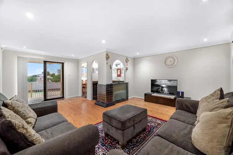 Fifth view of Homely house listing, 7 Hewitt Place, Minto NSW 2566