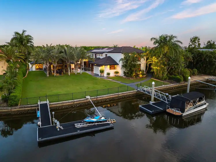 2126-2127 Fernlea Close, Hope Island QLD 4212