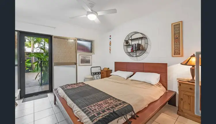 Fifth view of Homely unit listing, U1/21 Endeavour Road, Clifton Beach QLD 4879
