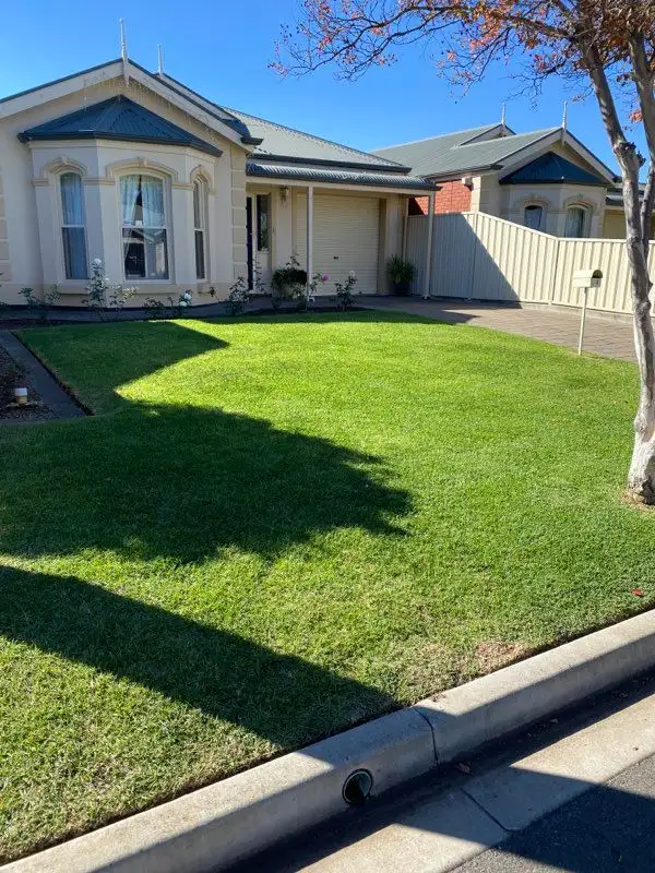 1A Leslie Avenue, Campbelltown SA 5074