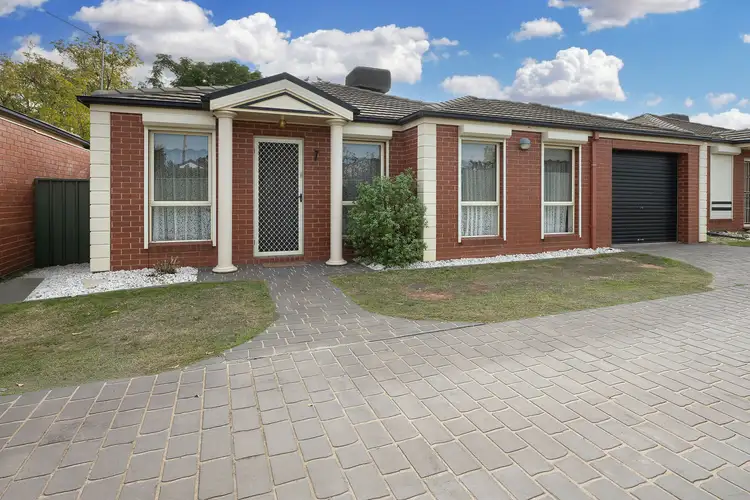 4/141-143 Stradbroke Avenue, Swan Hill VIC 3585