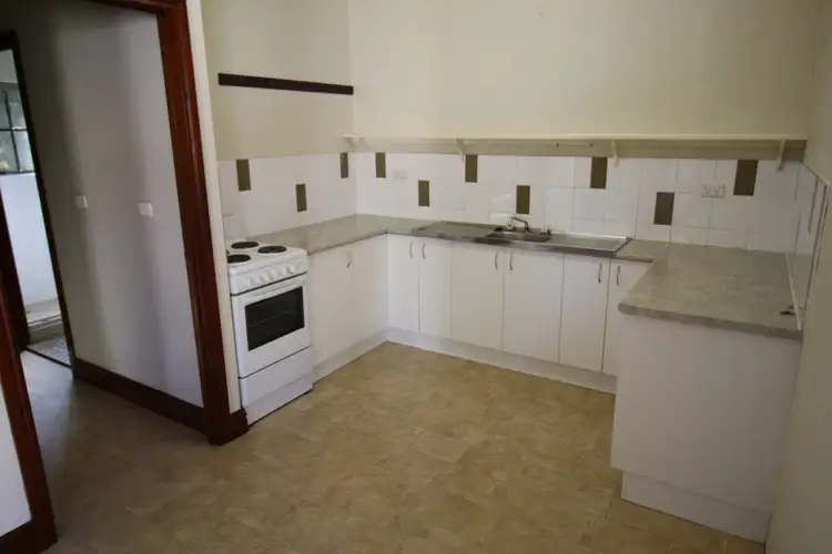 Fifth view of Homely unit listing, 2/446 Esplanade, Torquay QLD 4655