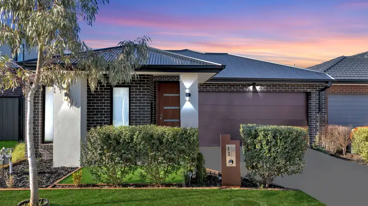 13 Goodison Grove, Mount Cottrell VIC 3024