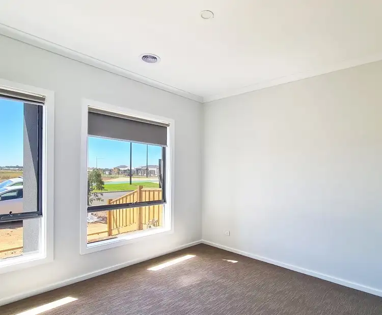 Fifth view of Homely house listing, 32 REVERENCE Drive, Rockbank VIC 3335