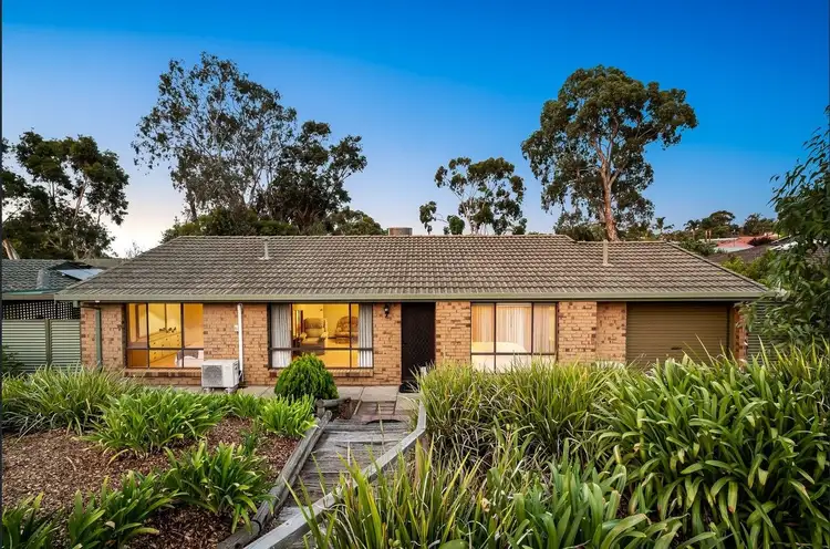 13 Woodhall Drive, Hallett Cove SA 5158