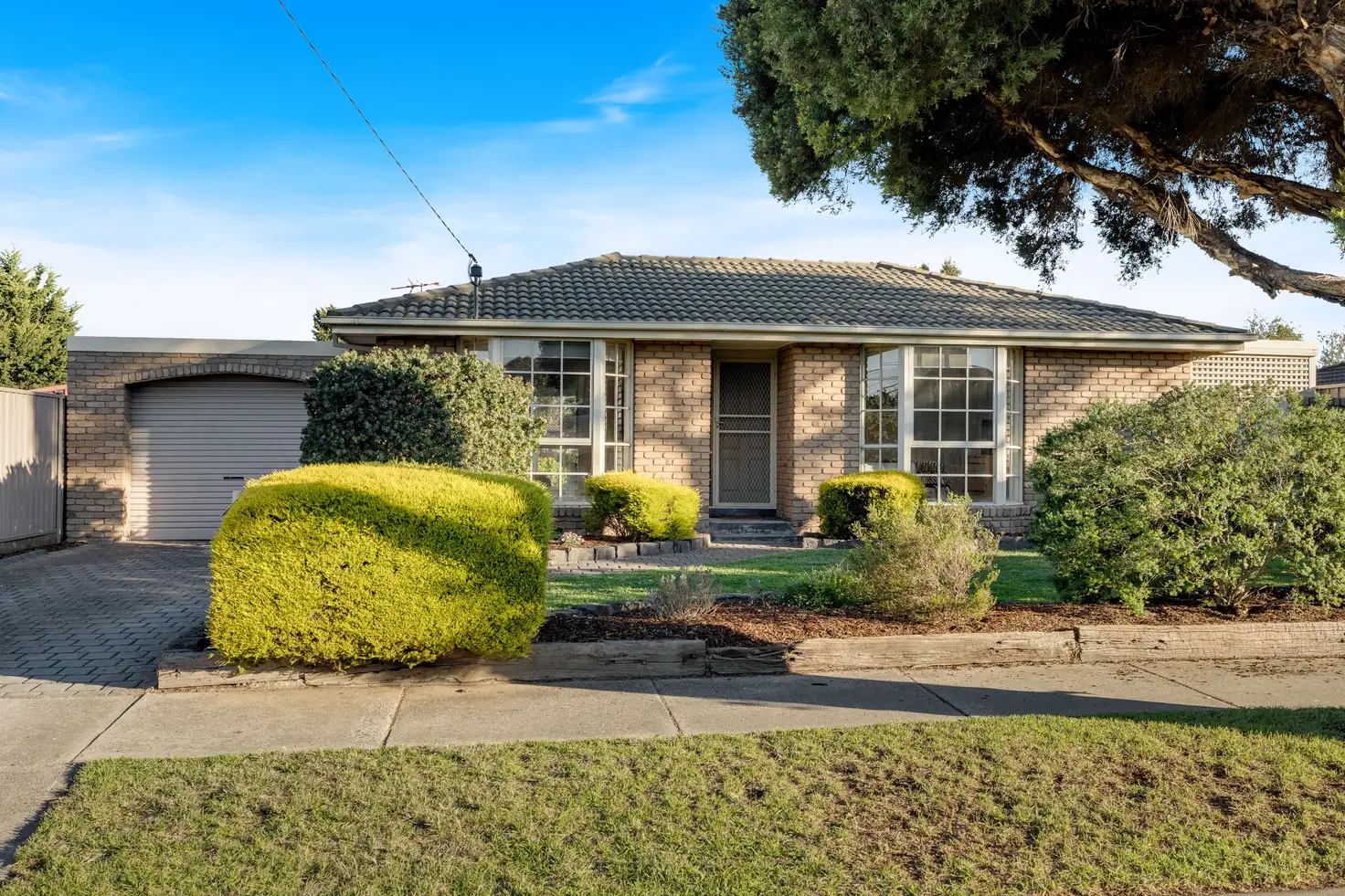 Main view of Homely house listing, 58 Bainbridge Close, Craigieburn VIC 3064