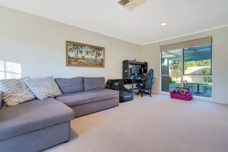Fourth view of Homely house listing, 58 Bainbridge Close, Craigieburn VIC 3064