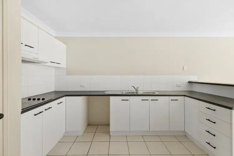 Second view of Homely house listing, 31 Florence Place, Oxley QLD 4075