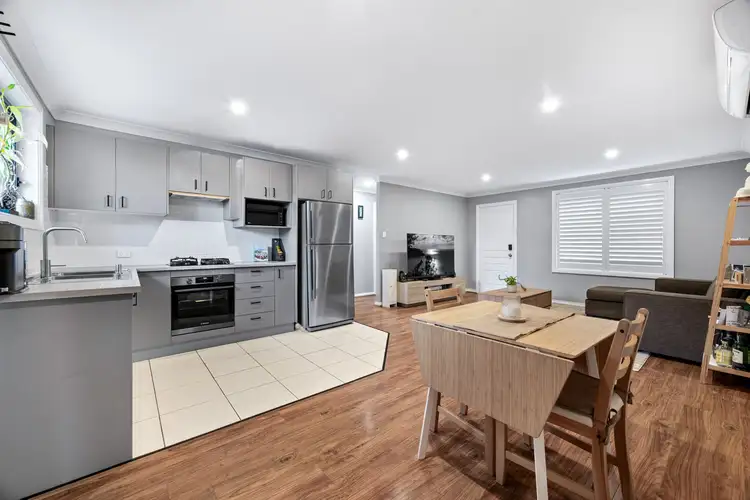 Fifth view of Homely house listing, 17/7 Thomas Rose Drive, Rosemeadow NSW 2560