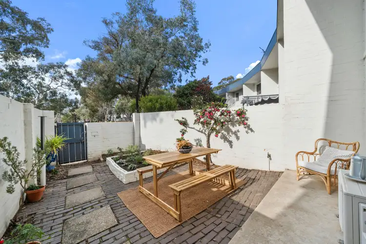9/4 Lambrigg Street, Farrer ACT 2607