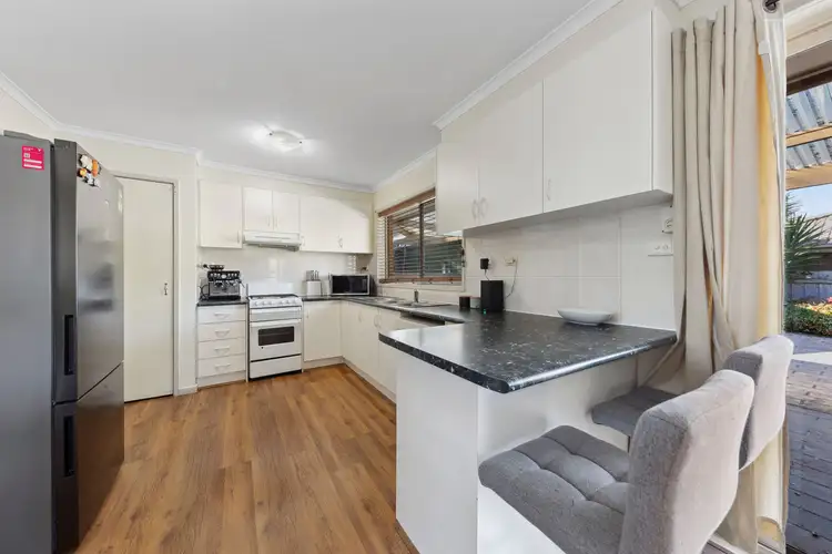 Fifth view of Homely house listing, 8 Kara Court, Pakenham VIC 3810