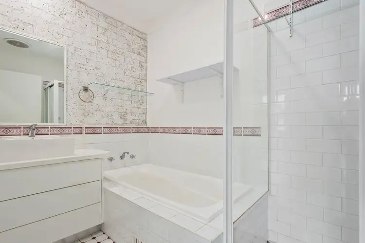 Fifth view of Homely house listing, 2/1A Stephanie Avenue, Warilla NSW 2528