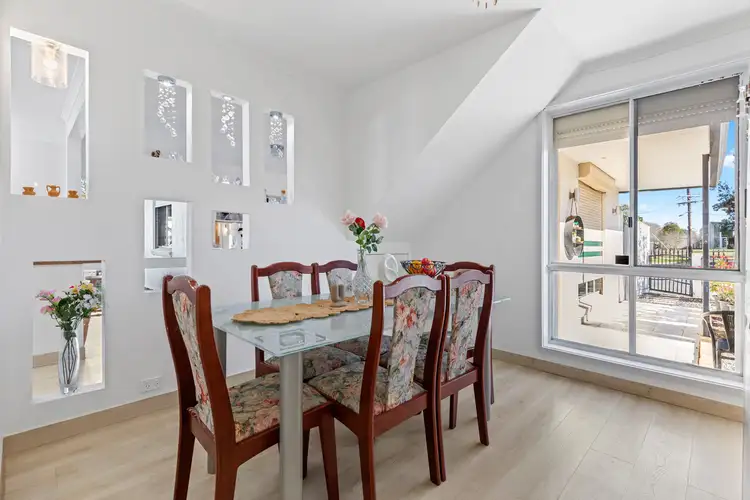 Fourth view of Homely house listing, 10 Kameruka Court, Werribee VIC 3030