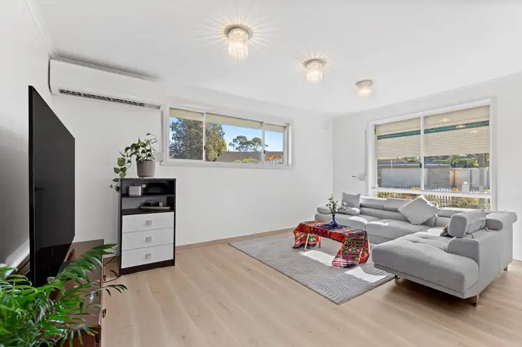 Sixth view of Homely house listing, 10 Kameruka Court, Werribee VIC 3030