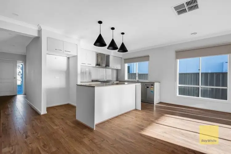 Fifth view of Homely house listing, 10 Amukta Road, Truganina VIC 3029