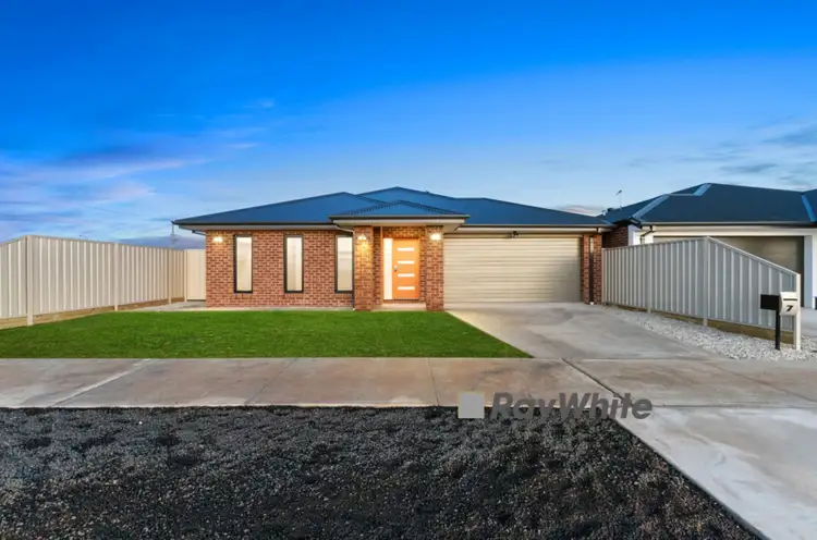 7 Lake Park Boulevard, Mildura VIC 3500