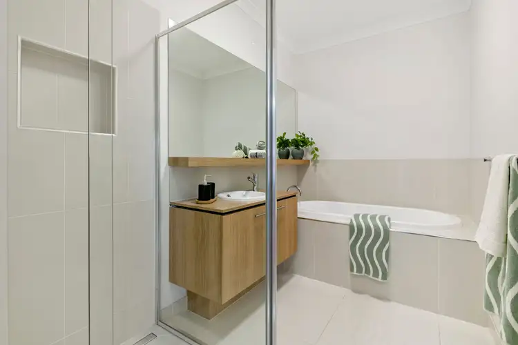 Seventh view of Homely house listing, 32 Aspect Drive, Doreen VIC 3754