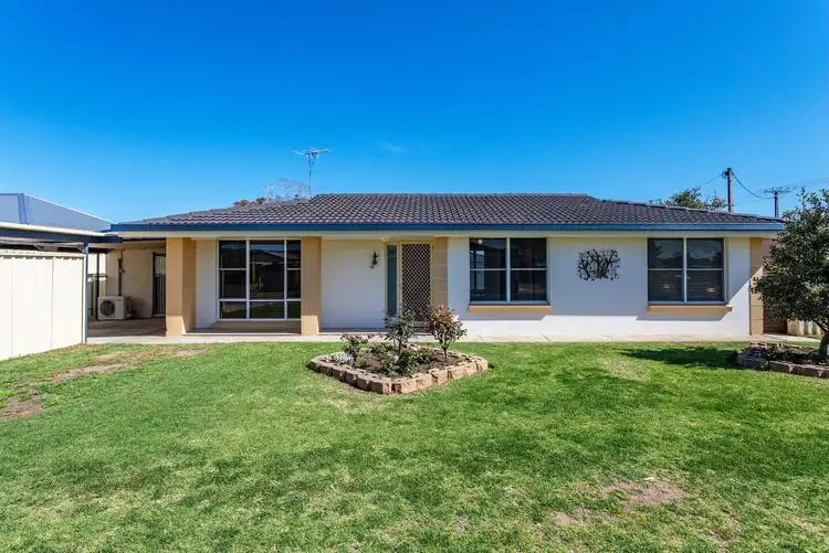 1 Crisp Street, Aldinga Beach SA 5173