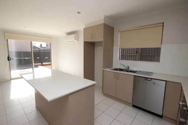 Second view of Homely apartment listing, 8/9 Maria Place, Lyons ACT 2606