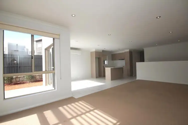 Third view of Homely apartment listing, 8/9 Maria Place, Lyons ACT 2606