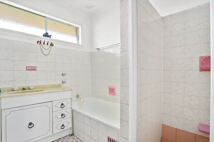 Sixth view of Homely house listing, 2 Rogers Avenue, Kanahooka NSW 2530