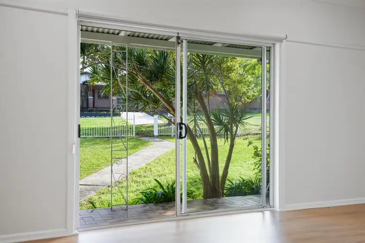 Fifth view of Homely house listing, 4 Johnstone Street, Peakhurst NSW 2210