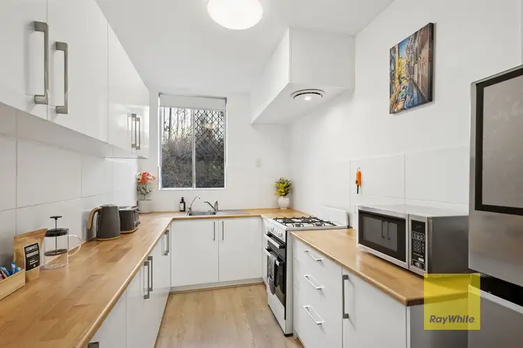 8/4 Murray Avenue, Mosman Park WA 6012