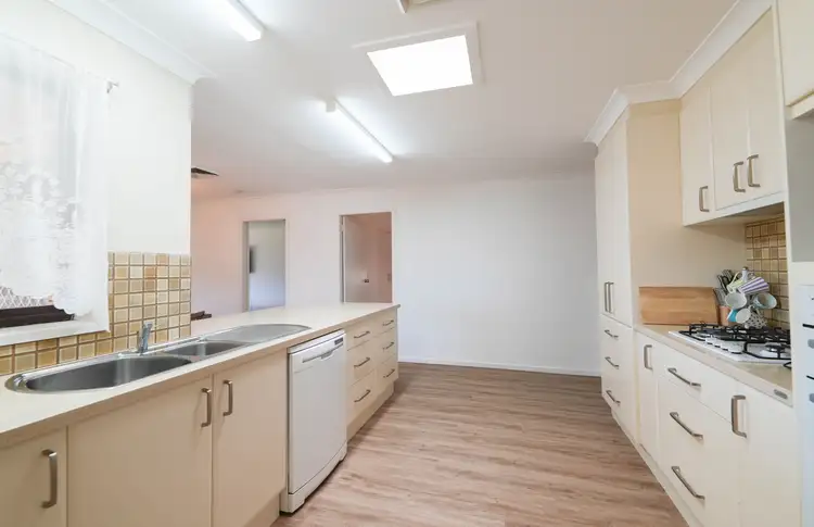 Fifth view of Homely house listing, 3 Hillcrest Avenue, Parkes NSW 2870