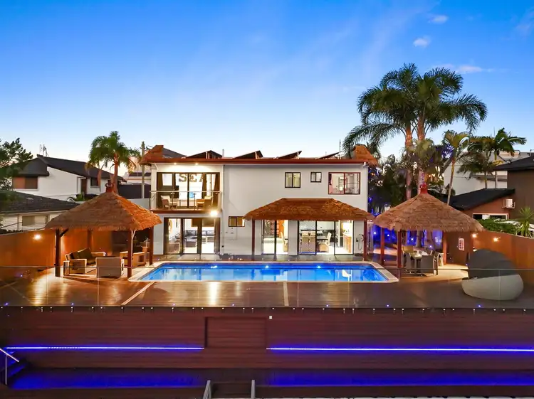 17 Monterey Court, Broadbeach Waters QLD 4218