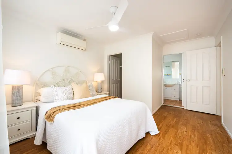 Fifth view of Homely unit listing, 4/11 Vincent Street, Indooroopilly QLD 4068