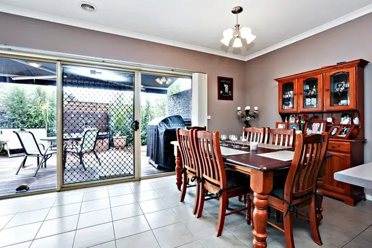 Fifth view of Homely house listing, 2/40 Bridlepath Drive, Truganina VIC 3029