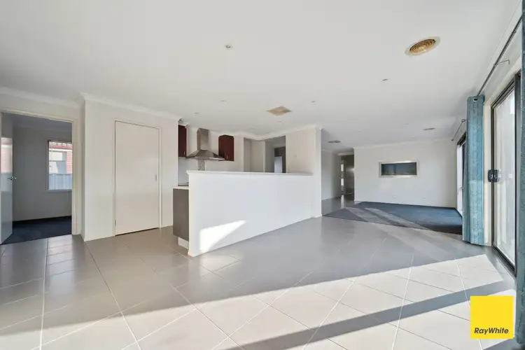 Second view of Homely house listing, 3 Acacia Park Drive, Epsom VIC 3551