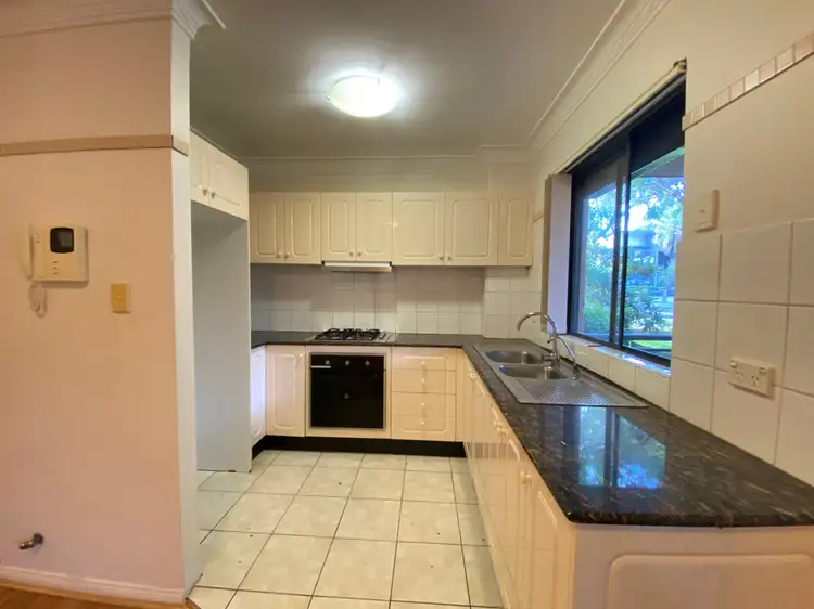 Fifth view of Homely apartment listing, 8/34-38 Hassall Street, Westmead NSW 2145
