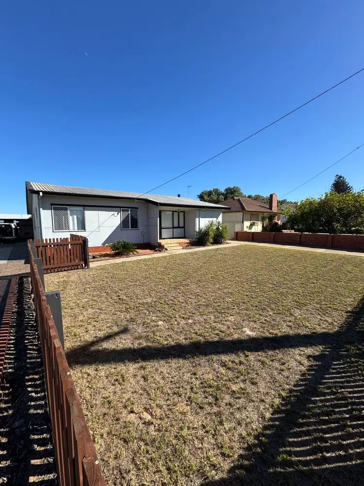44 Crowther Street, Beachlands WA 6530