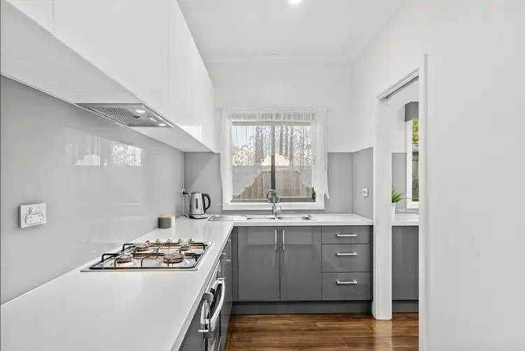 Fifth view of Homely house listing, 10 Telopea Avenue, Wallan VIC 3756