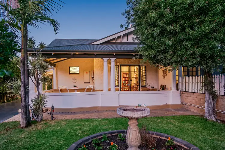 40 Moseley Street, Glenelg SA 5045